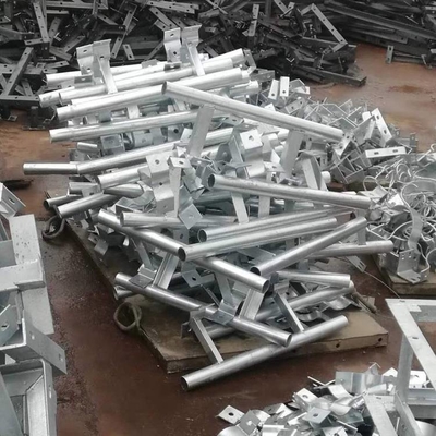 Galvanized Cell Phone Steel Pole Telecommunication Rooftop Tower